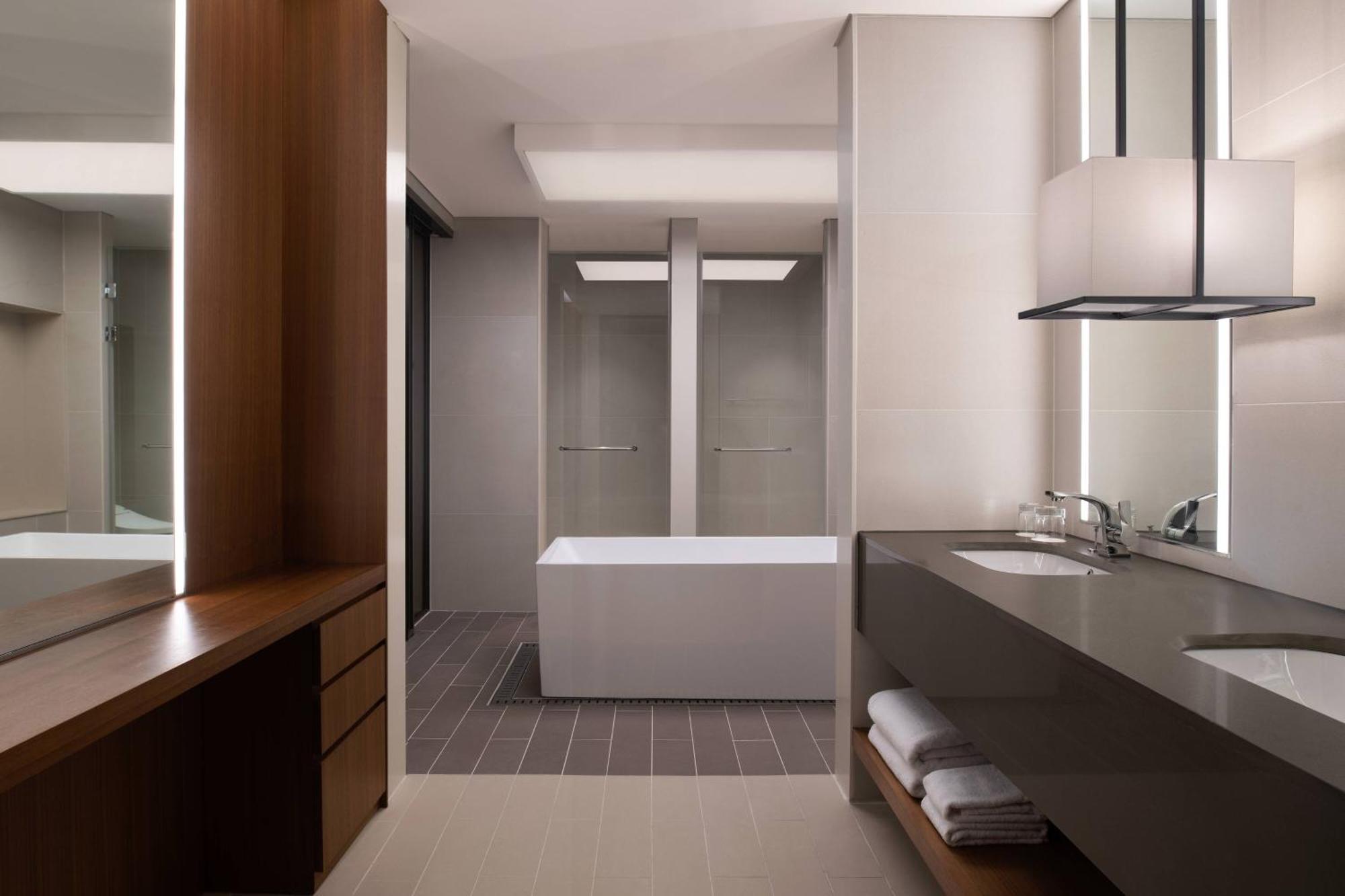Courtyard By Marriott Suwon Hotel Kültér fotó